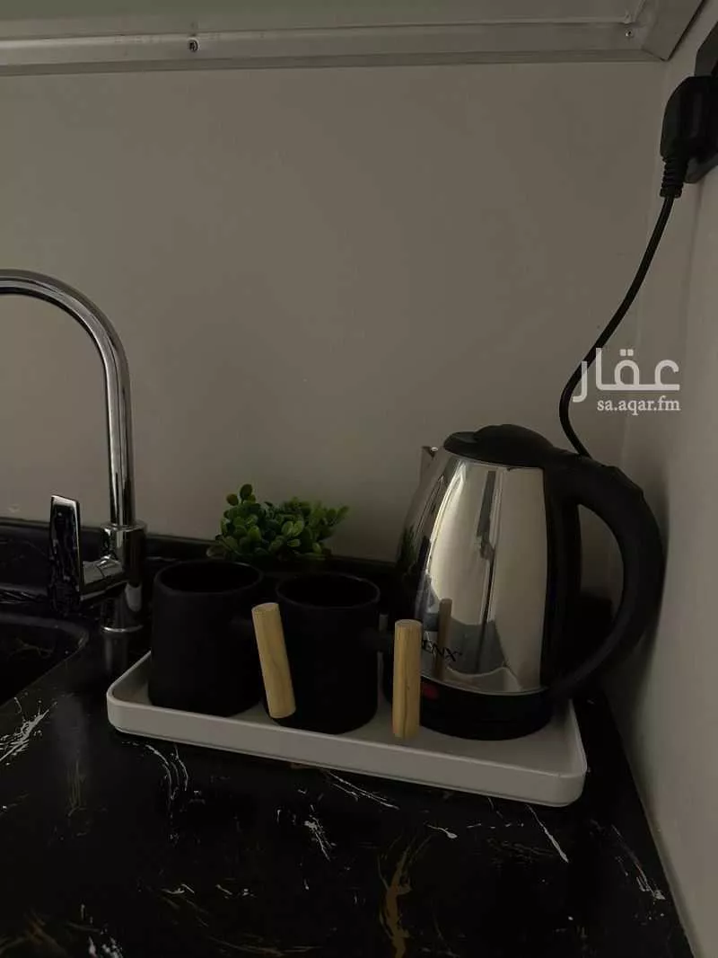 استديو مفروش للحجز في شارع ابن سينا, حي المصيف, الرياض 1 صورة