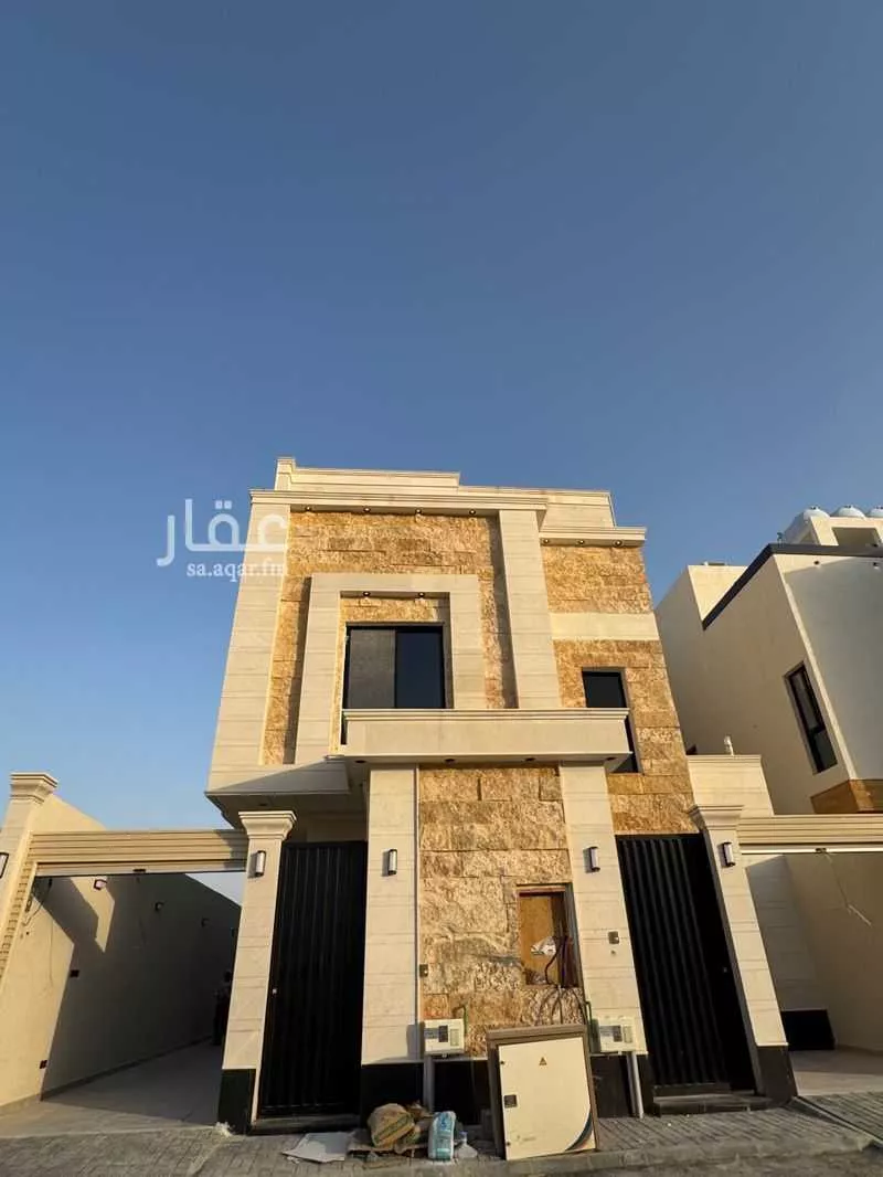 فيلا للبيع في شارع طريق الجنادرية, حي المعيزيلة, مدينة الرياض, منطقة الرياض 1 صورة