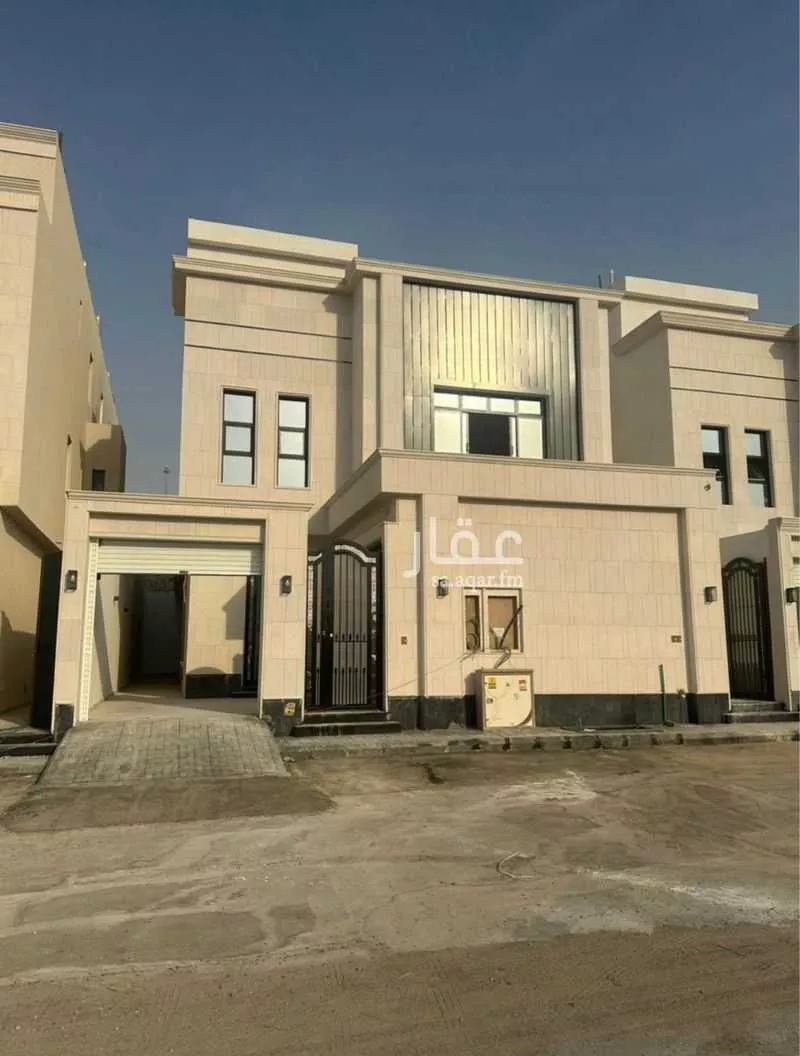 فيلا للبيع في شارع هاشم شطا ، حي الشرق ، الرياض ، منطقة الرياض 1 صورة