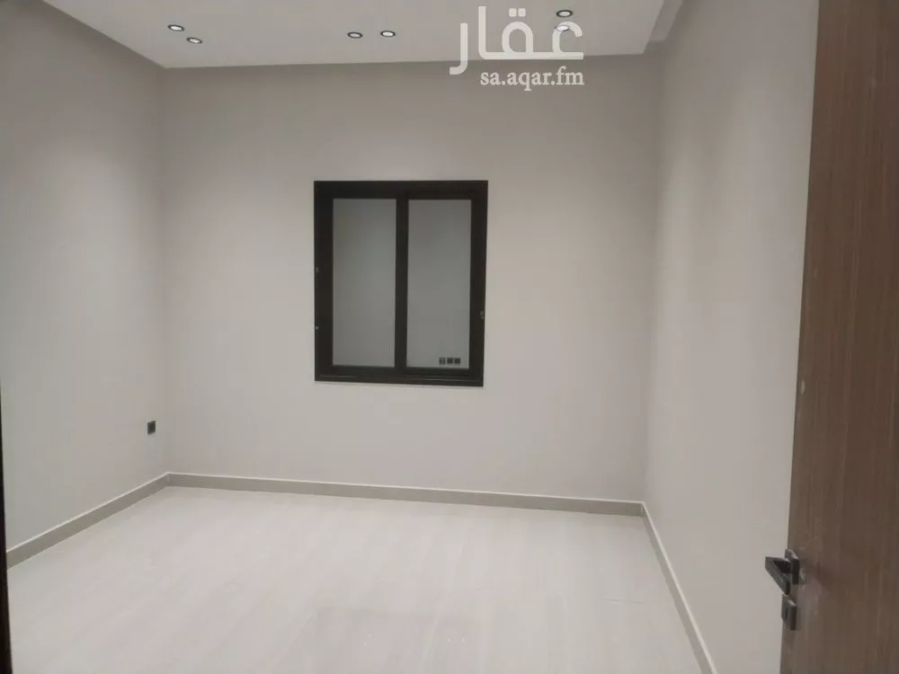 فيلا للبيع في شارع ابو جهاد الانصاري, حي أحد, مدينة الدمام, المنطقة الشرقية 1 صورة