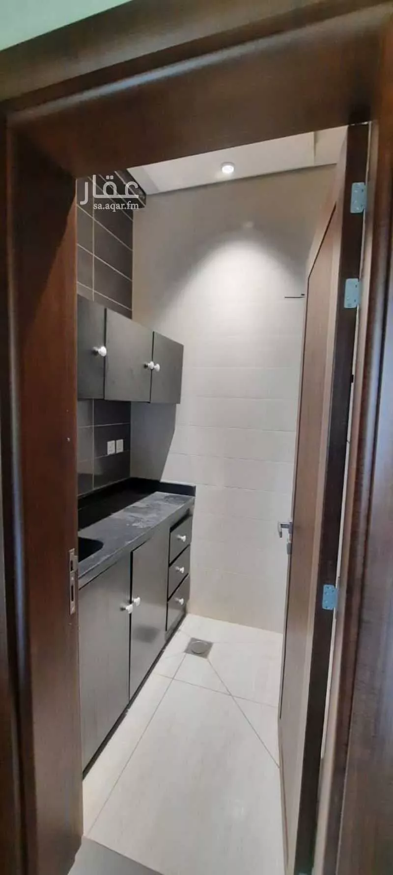 عمارة للإيجار في شارع جرير, حي الملز, مدينة الرياض, منطقة الرياض 1 صورة