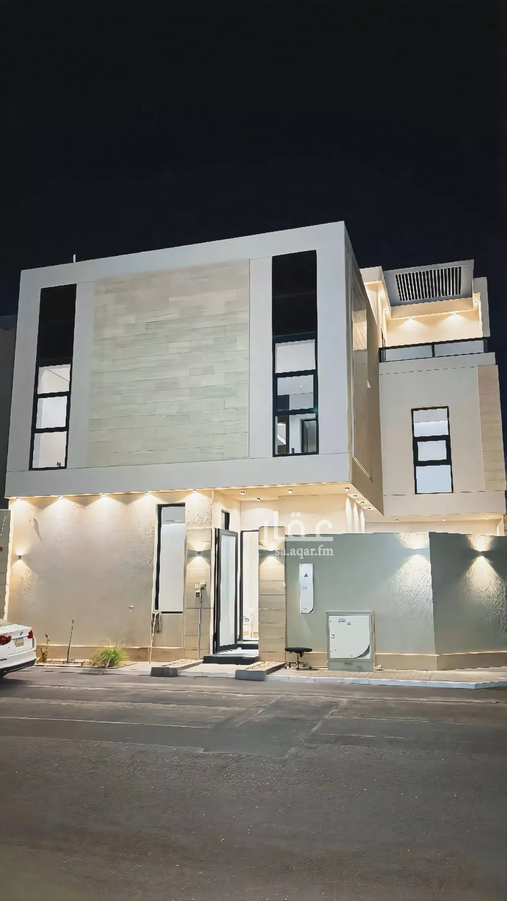 فيلا للبيع في شارع ابي نزار, حي المهدية, مدينة الرياض, منطقة الرياض 1 صورة