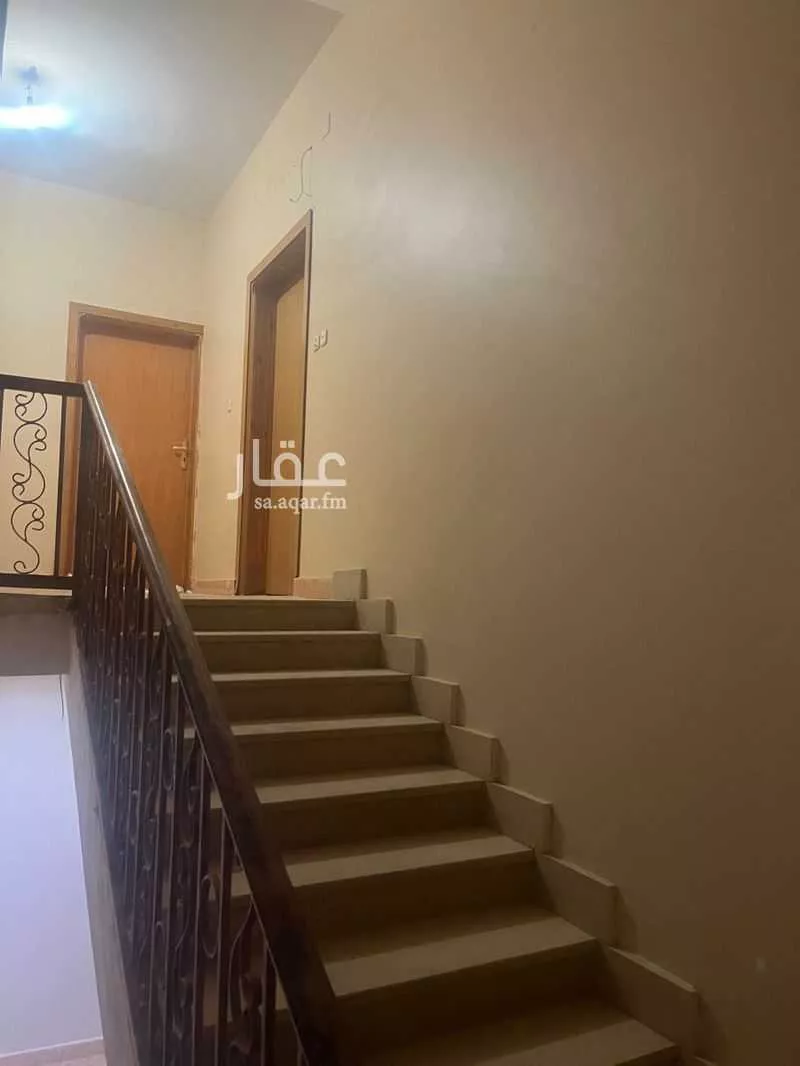 شقة للإيجار في شارع الإمام محمد بن عبدالوهاب ، حي المطار ، بيشة ، بيشة 1 صورة