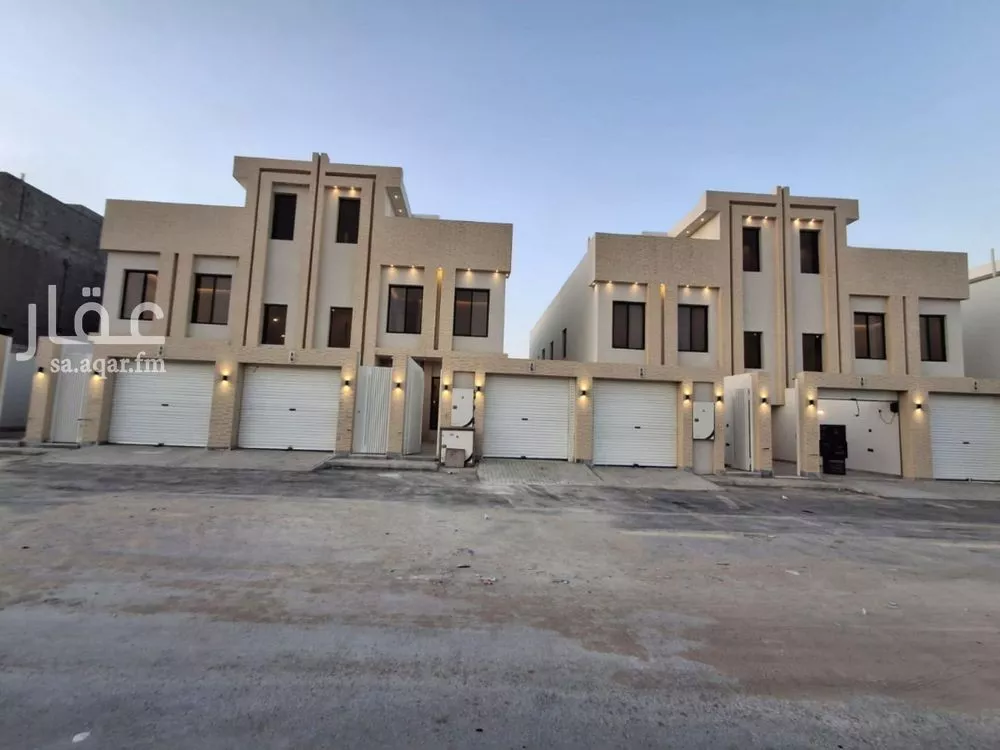 دور للبيع في شارع حامد القاري, حي عكاظ, مدينة الرياض, منطقة الرياض 1 صورة