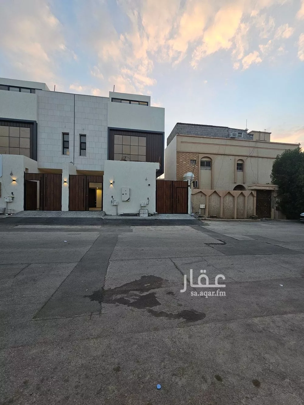 دور للبيع في شارع ابن الحكيم, حي العريجاء الغربي, مدينة الرياض, منطقة الرياض 1 صورة