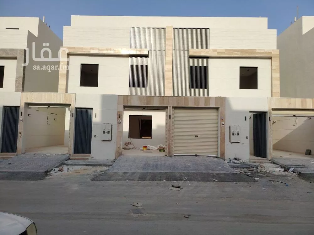 فيلا للبيع في شارع ابن الطيلسان القرطبي, حي عكاظ, مدينة الرياض, منطقة الرياض 1 صورة