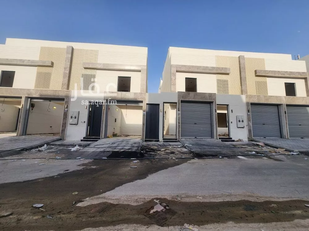 فيلا للبيع في شارع ابن الطيلسان القرطبي, حي عكاظ, مدينة الرياض, منطقة الرياض 1 صورة
