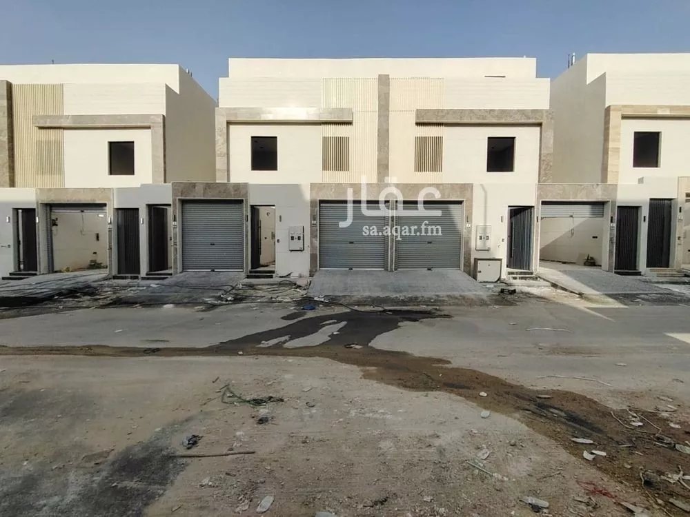 فيلا للبيع في شارع ابن الطيلسان القرطبي, حي عكاظ, مدينة الرياض, منطقة الرياض 1 صورة