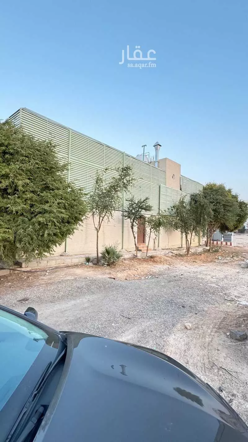 استراحة للبيع في شارع عبدالرحمن سراج, حي الرمال, مدينة الرياض, منطقة الرياض 1 صورة