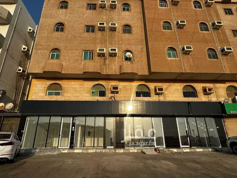 مكتب تجاري للإيجار في شارع محمد بن هارون, حي الواحة, مدينة جدة, منطقة مكة المكرمة 1 صورة