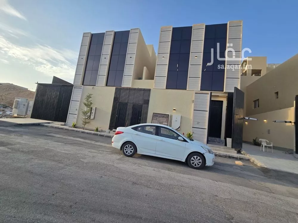 فيلا للبيع في شارع علي المذحجي, حي النرجس, مدينة الرياض, منطقة الرياض 1 صورة