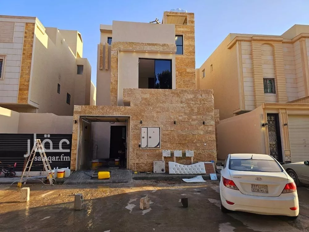 دور للبيع في شارع عثمان المقاتلي, حي العارض, مدينة الرياض, منطقة الرياض 1 صورة