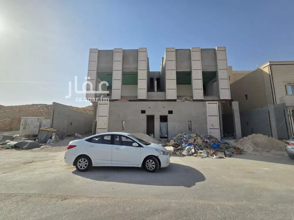 فيلا للبيع في شارع علي المذحجي, حي النرجس, مدينة الرياض, منطقة الرياض 1 صورة