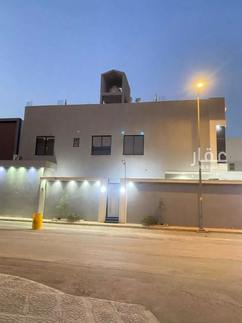 فيلا للبيع في شارع عبدالحميد السناري ، حي عكاظ ، الرياض ، منطقة الرياض 1 صورة