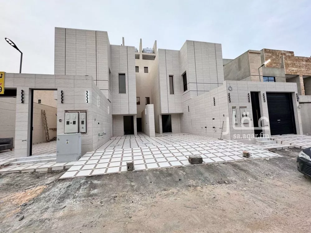 دور للبيع في شارع عمار الحسني, حي طويق, مدينة الرياض, منطقة الرياض 1 صورة