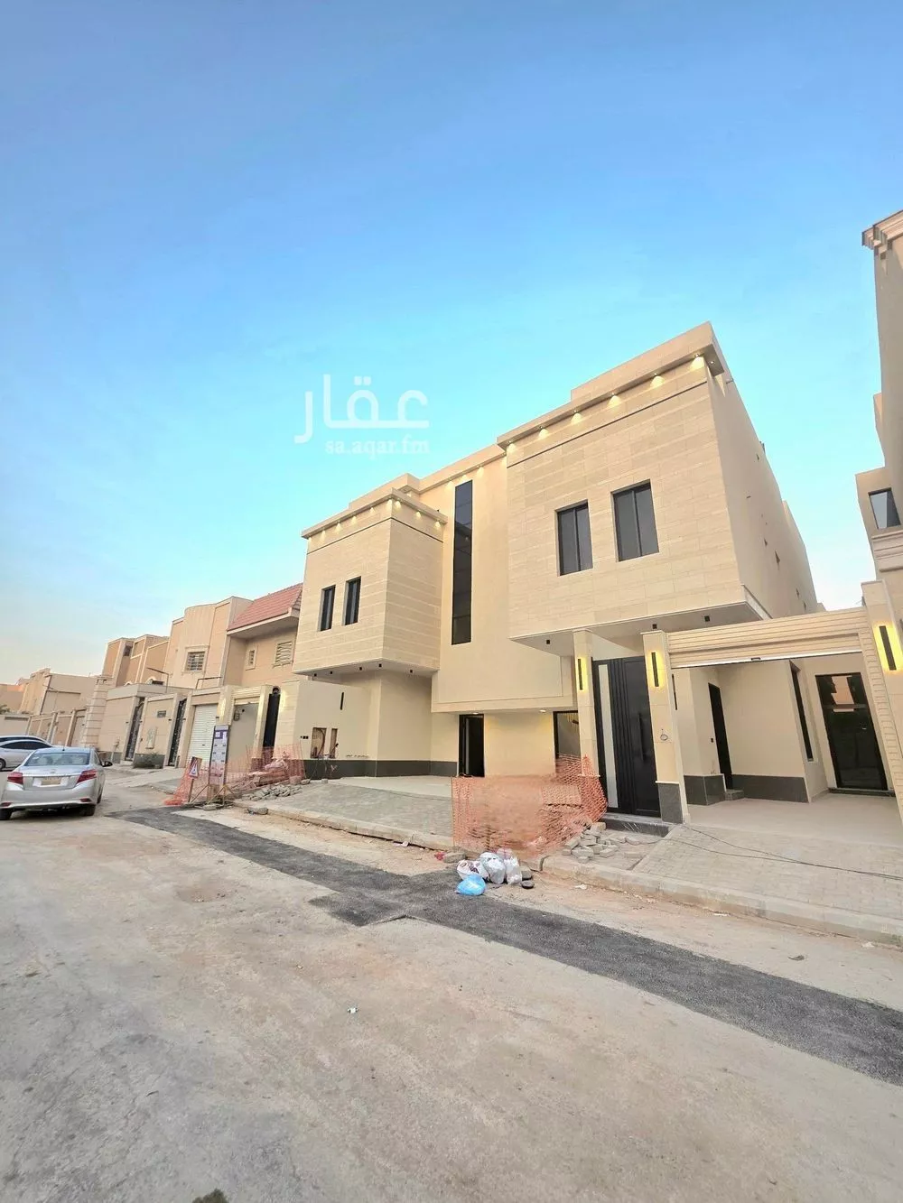 دور للبيع في شارع عبدالرحمن الأفريقي, حي العوالي, مدينة الرياض, منطقة الرياض 1 صورة