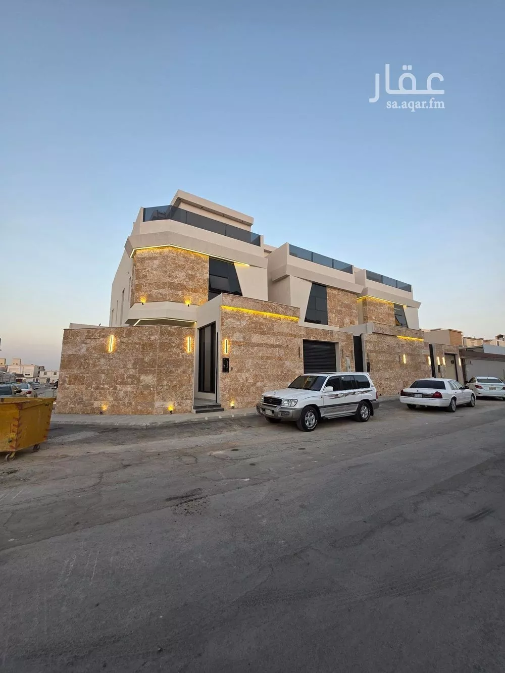 فيلا للبيع في شارع ابن جرير التنوخي, حي العوالي, مدينة الرياض, منطقة الرياض 1 صورة