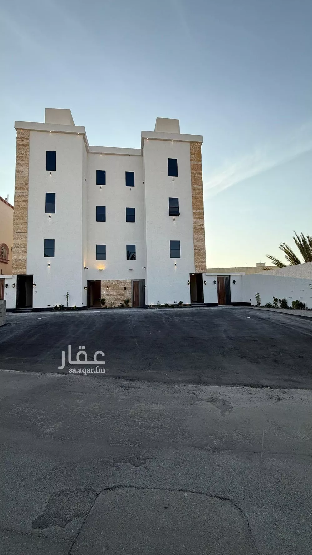 شقة للبيع في شارع عنك البكرات, حي سلطانة, مدينة أبها, منطقة عسير 1 صورة