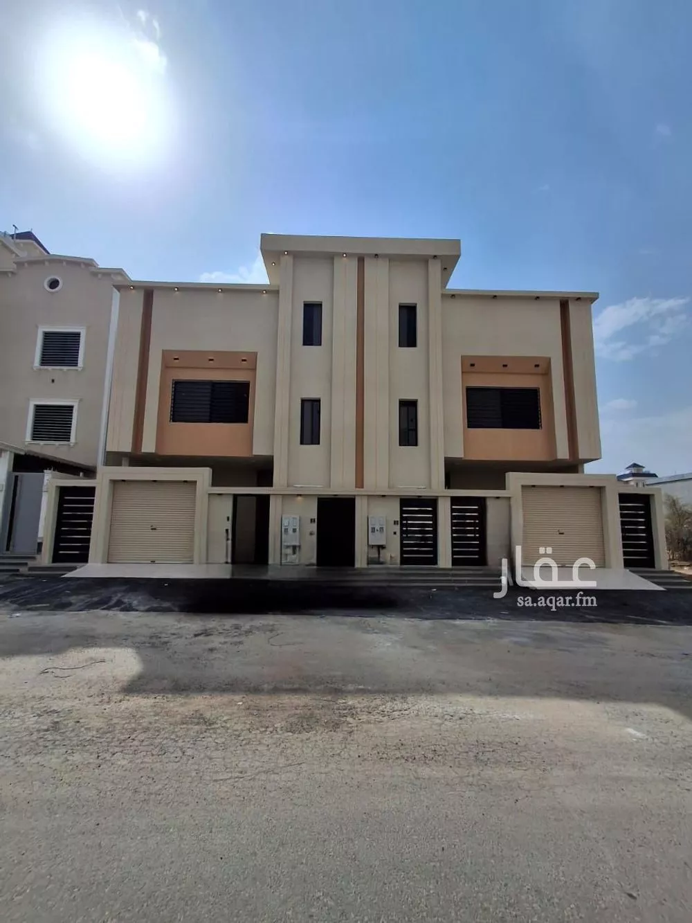 شقة للبيع في شارع المعلاة 58, حي المعلاة, مدينة احد رفيده, منطقة عسير 1 صورة