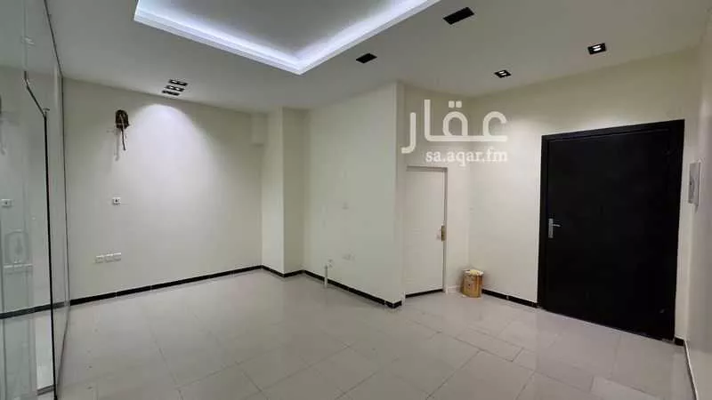 مكتب تجاري للإيجار في شارع الصحابه, حي اليرموك, مدينة الرياض, منطقة الرياض 1 صورة