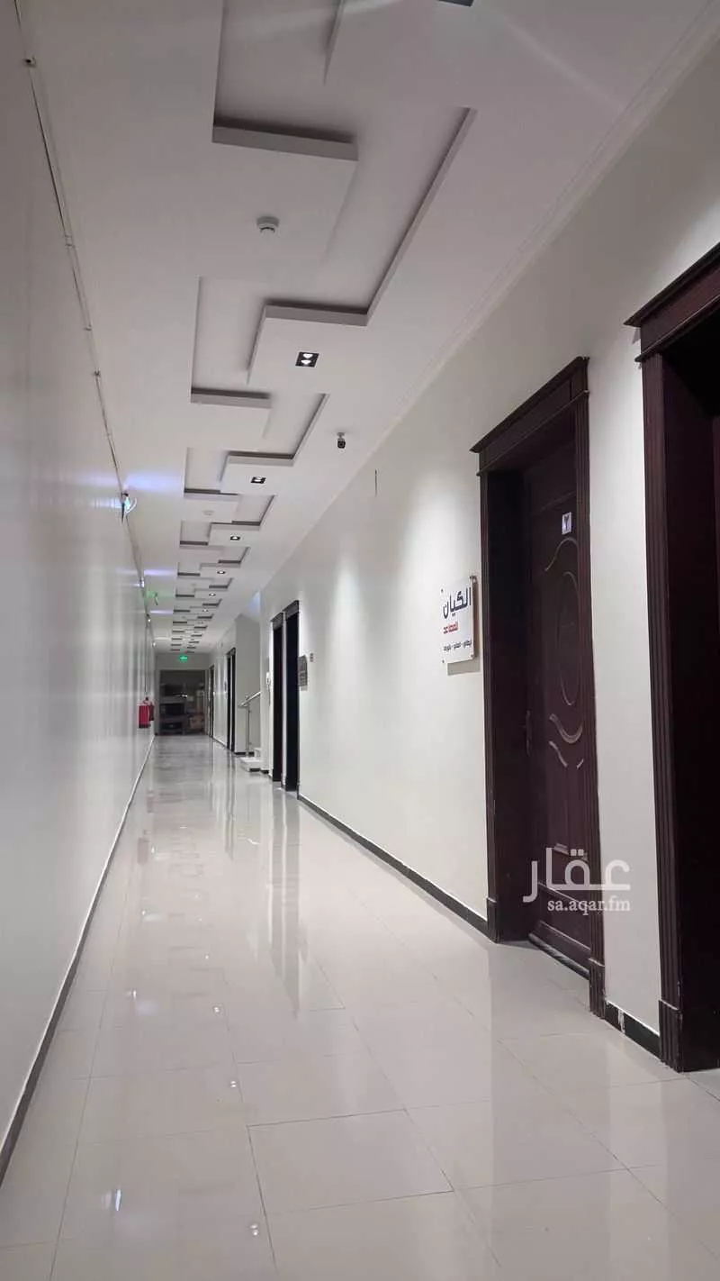 مكتب تجاري للإيجار في شارع الصحابة, حي اليرموك, مدينة الرياض, منطقة الرياض 1 صورة