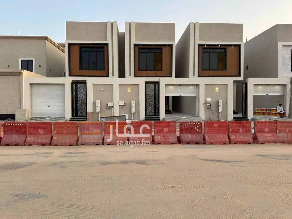 فيلا للبيع في شارع المهند, حي الأمواج, مدينة الخبر, المنطقة الشرقية 1 صورة
