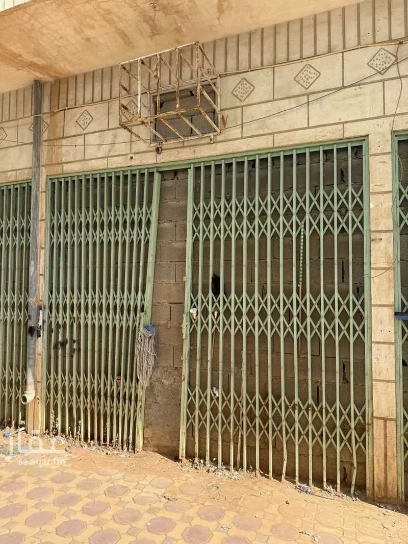 محل للإيجار في شارع ممر ابي الفتح الحصري, حي العزيزية, مدينة الزلفى, منطقة الرياض 1 صورة
