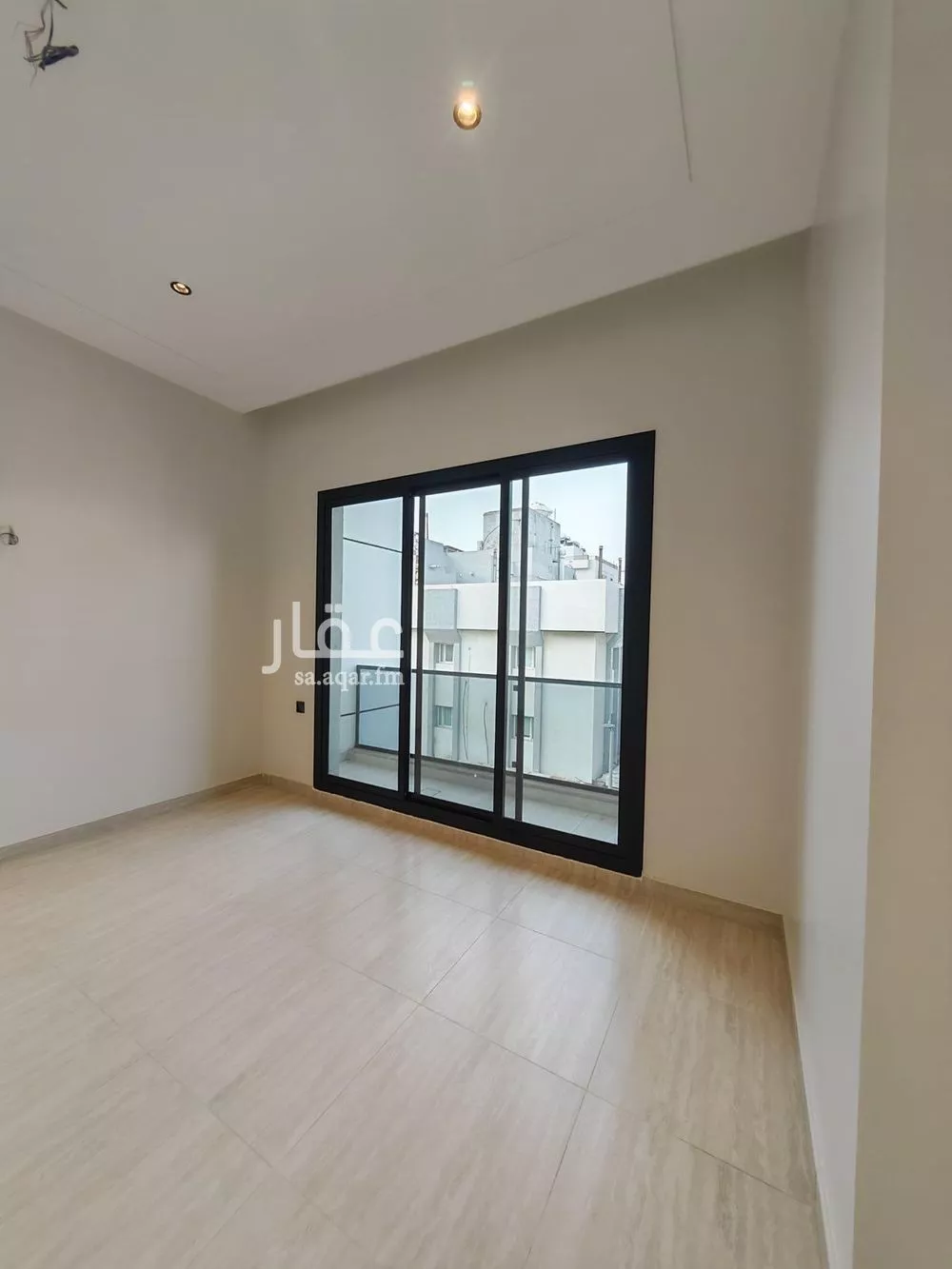 شقة للبيع في شارع شعيب بناق, حي العزيزية, مدينة جدة, منطقة مكة المكرمة 1 صورة