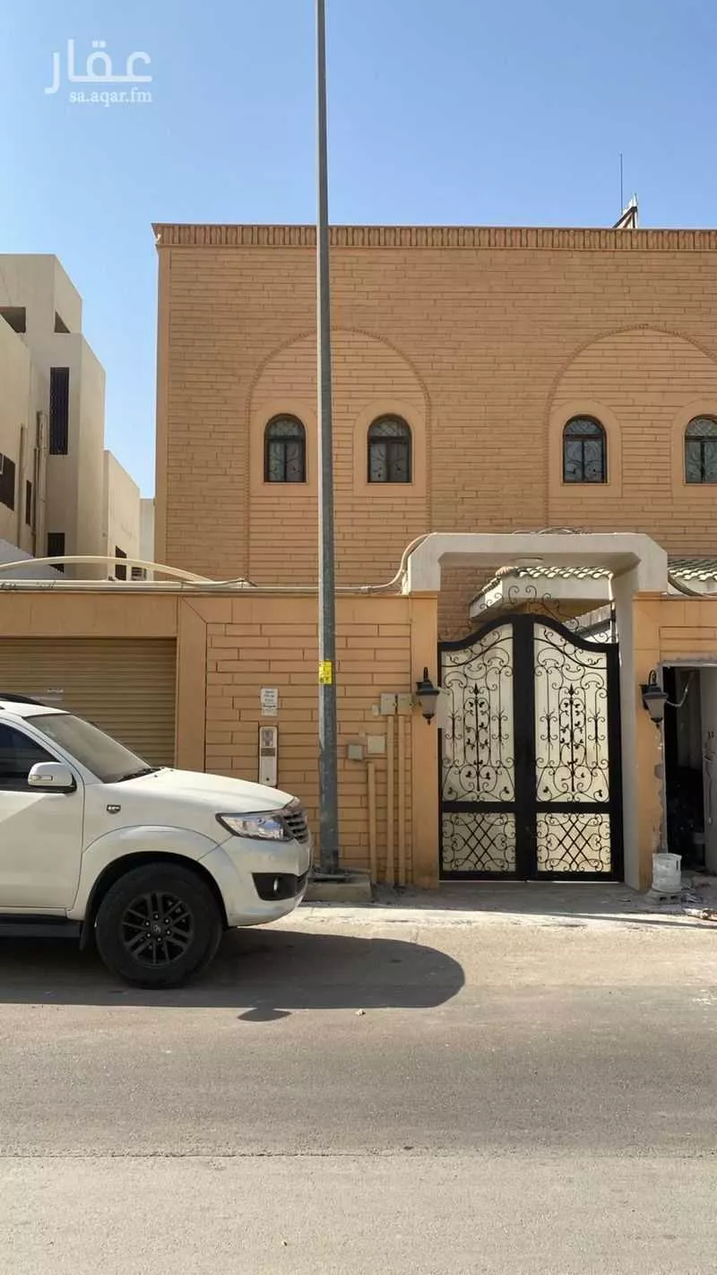 فيلا للبيع في شارع ناصر الدين البيضاوي ، حي الربوة ، الرياض ، منطقة الرياض 1 صورة