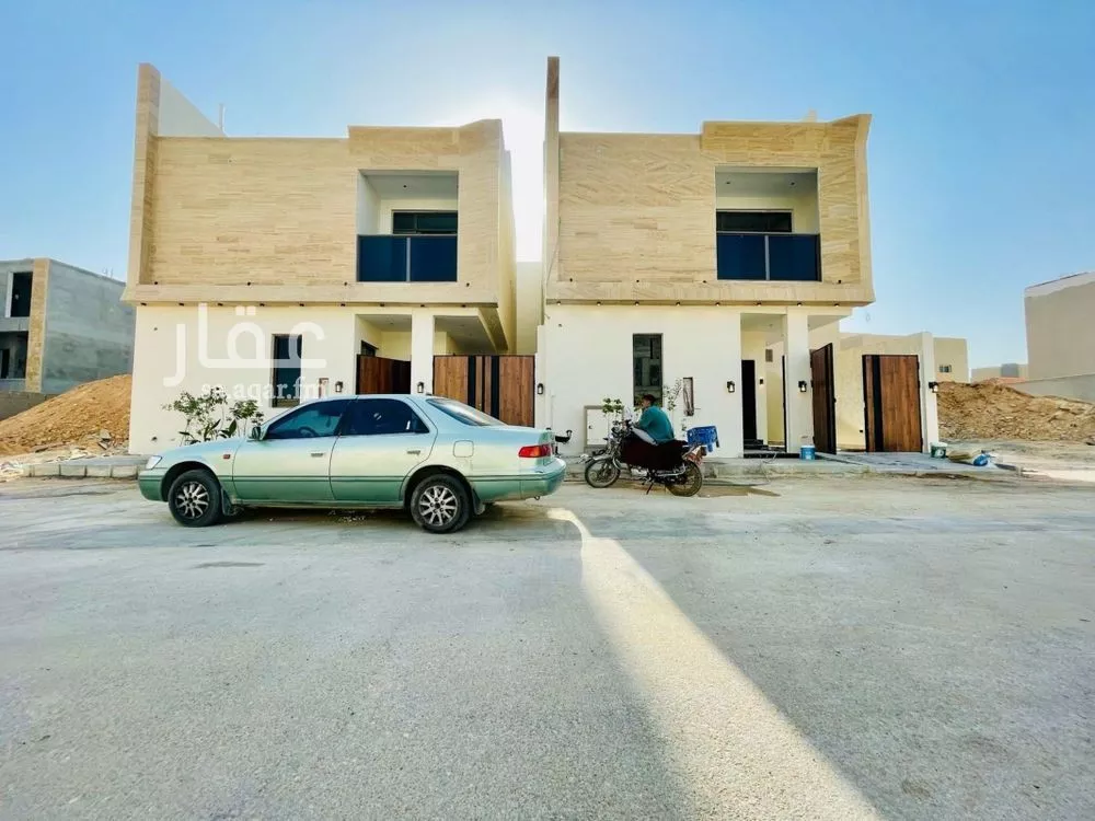 فيلا للبيع في شارع محمد بن أحمد الحجازي, حي المهدية, مدينة الرياض, منطقة الرياض 1 صورة