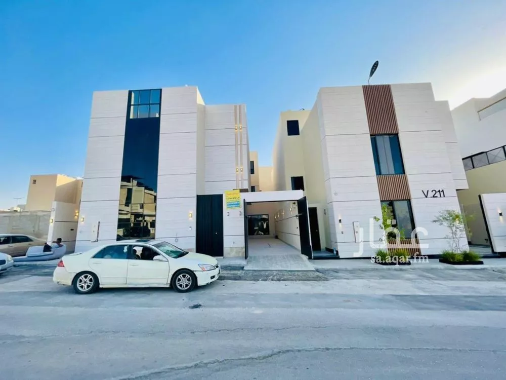فيلا للبيع في شارع الخادم, حي المهدية, مدينة الرياض, منطقة الرياض 1 صورة