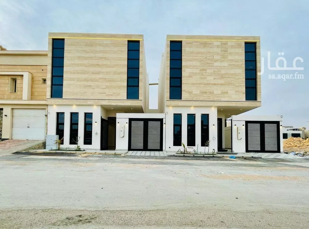 فيلا للبيع في شارع شارع ابن أبي الشكر الفلكي, حي المهدية, مدينة الرياض, منطقة الرياض 1 صورة