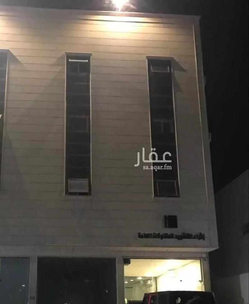 محل للإيجار في شارع النخيل 5, حي النخيل, مدينة بريده, منطقة القصيم 1 صورة