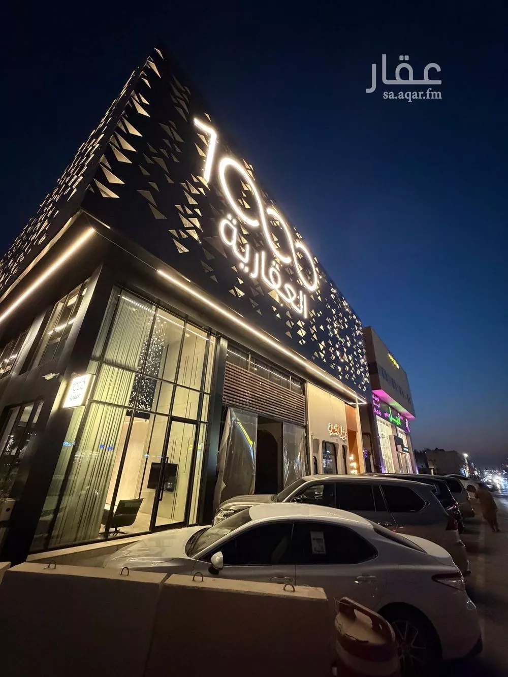 محل للإيجار في شارع سعود ابن فيصل الفرعي, حي العقيق, مدينة الرياض, منطقة الرياض 1 صورة