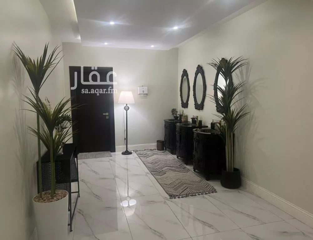 فيلا للبيع في شارع السفراء, حي الروضة, مدينة الرياض, منطقة الرياض 1 صورة