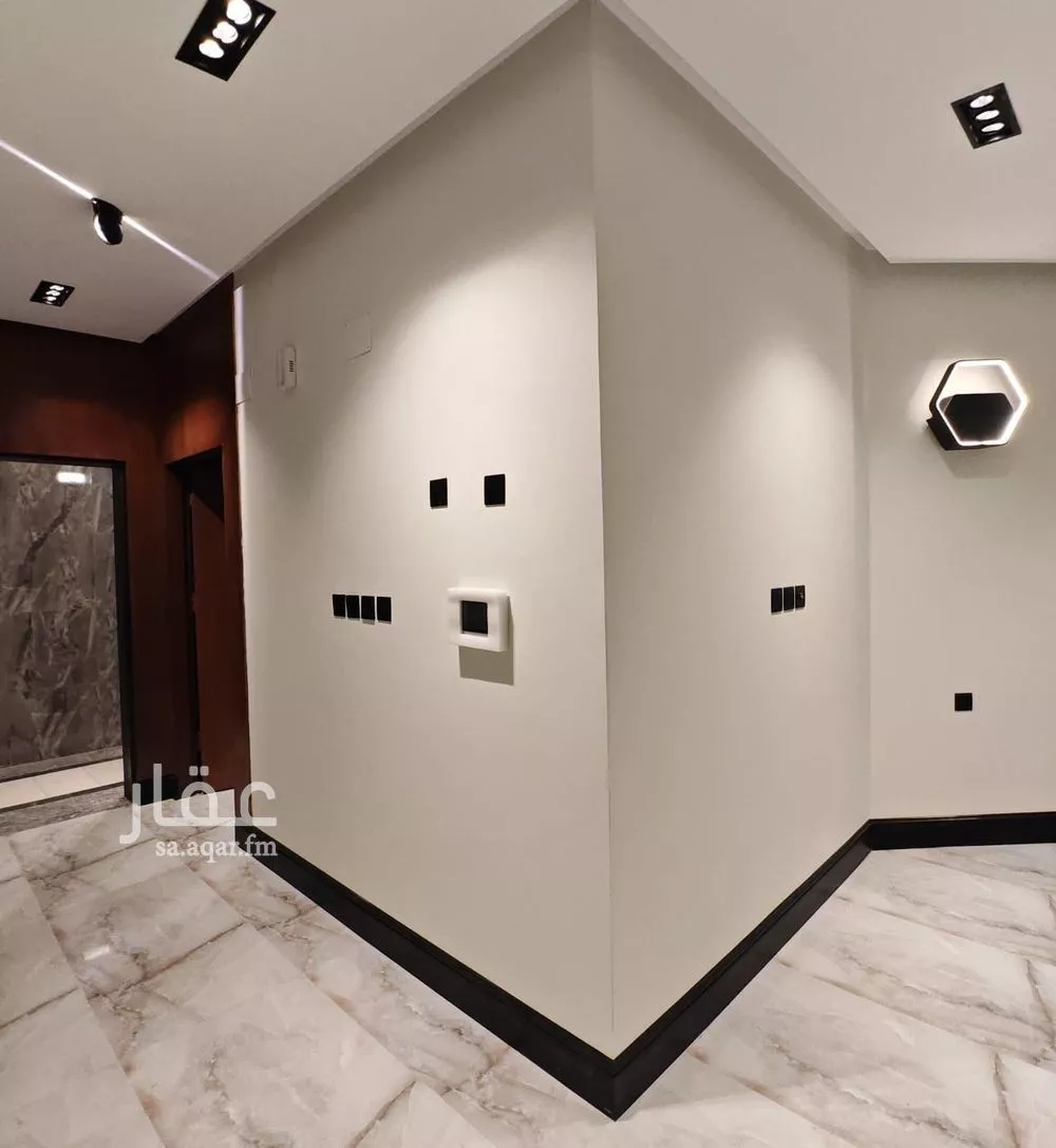 فيلا للبيع في شارع شارع قيس بن السكن البخاري, حي الشوقية, مدينة مكة المكرمة, منطقة مكة المكرمة 1 صورة