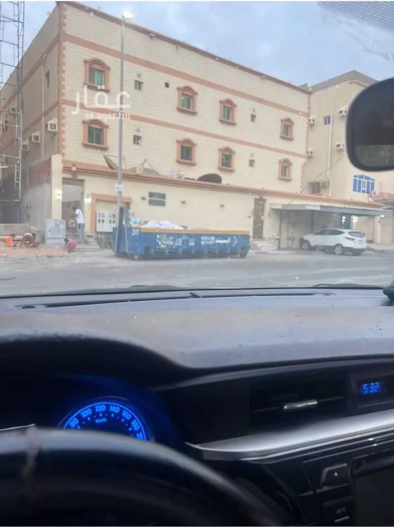 عمارة للبيع في شارع عبدالله بن سلمان ، حي الشروق ، جدة ، جدة 1 صورة