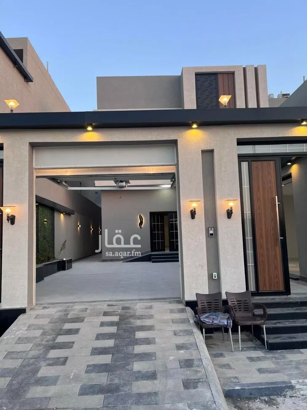 فيلا للبيع في شارع النهضة, حي الشعلة, مدينة الدمام, المنطقة الشرقية 1 صورة