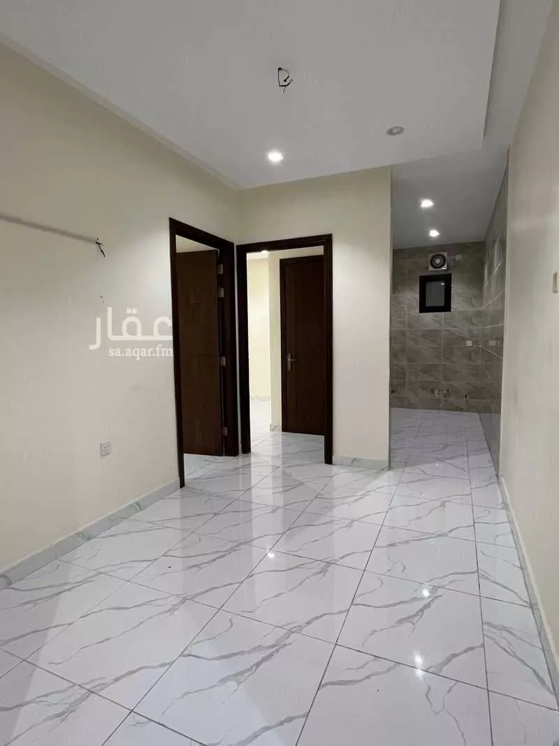 عمارة للإيجار في شارع خديجه بنت خويلد, حي البوادي, مدينة جدة, منطقة مكة المكرمة 1 صورة