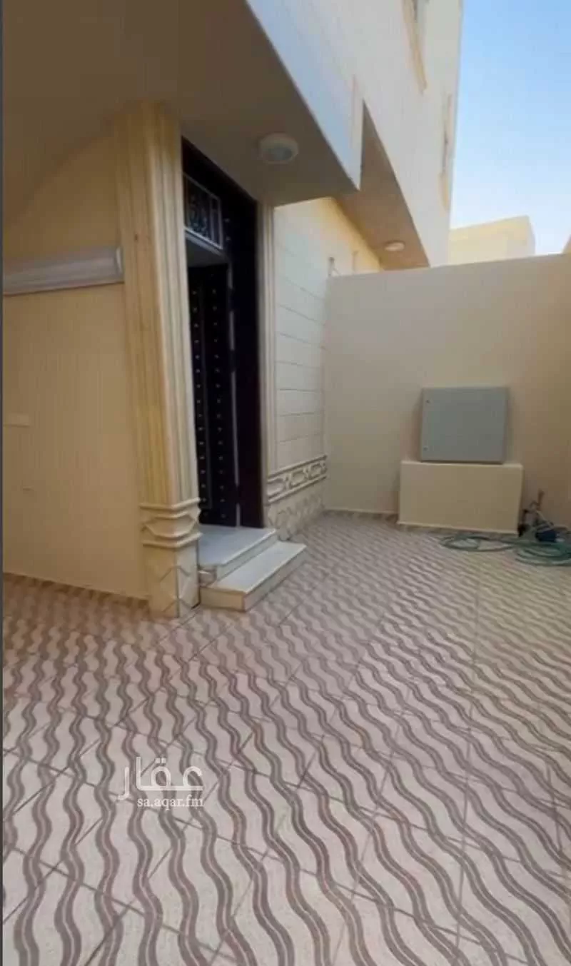 فيلا للإيجار في شارع ضباء, حي الملك فيصل, مدينة الرياض, منطقة الرياض 1 صورة