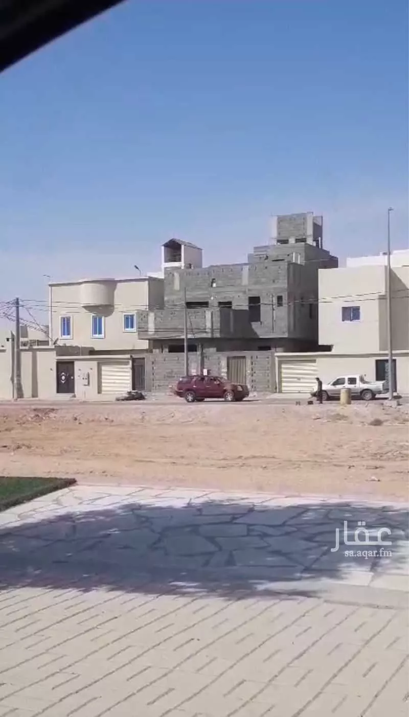 فيلا للبيع في شارع طريق الملك عبد العزيز, حي طويق, مدينة المزاحميه, منطقة الرياض 1 صورة