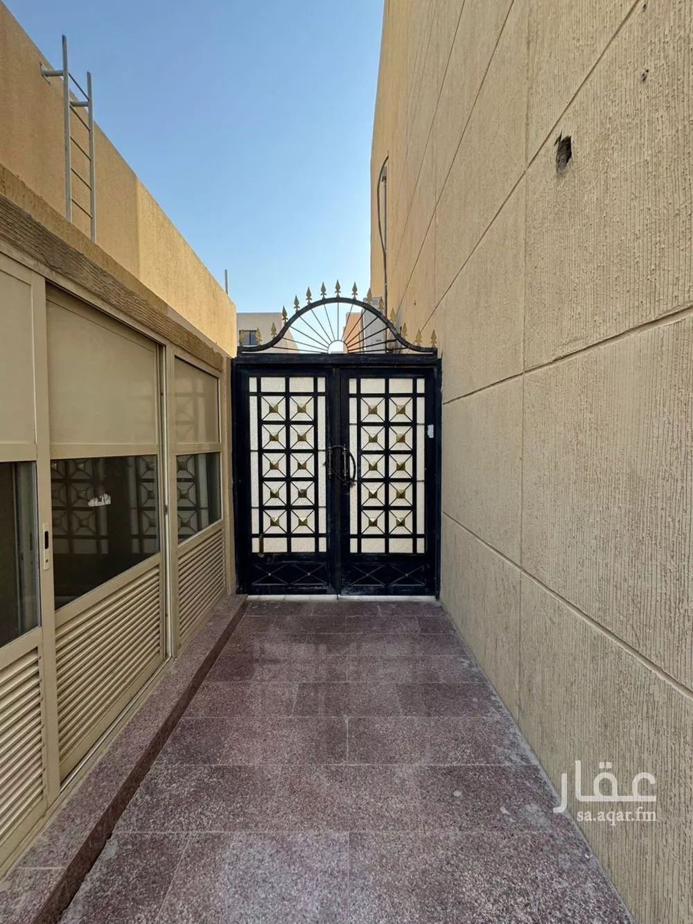 عمارة للإيجار في شارع طريق الامير محمد بن سعد بن عبد العزيز, حي الملقا, مدينة الرياض, منطقة الرياض 1 صورة