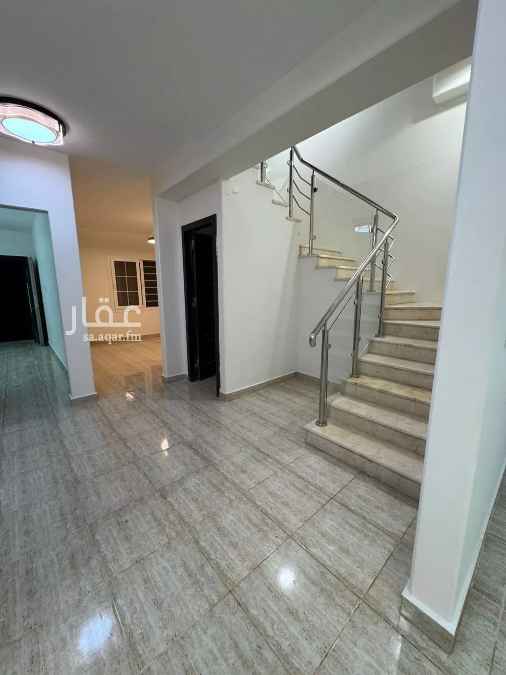 فيلا للإيجار في شارع عمر بن عبدالله قاضي, حي مطار الملك خالد الدولي, مدينة الرياض, منطقة الرياض 1 صورة