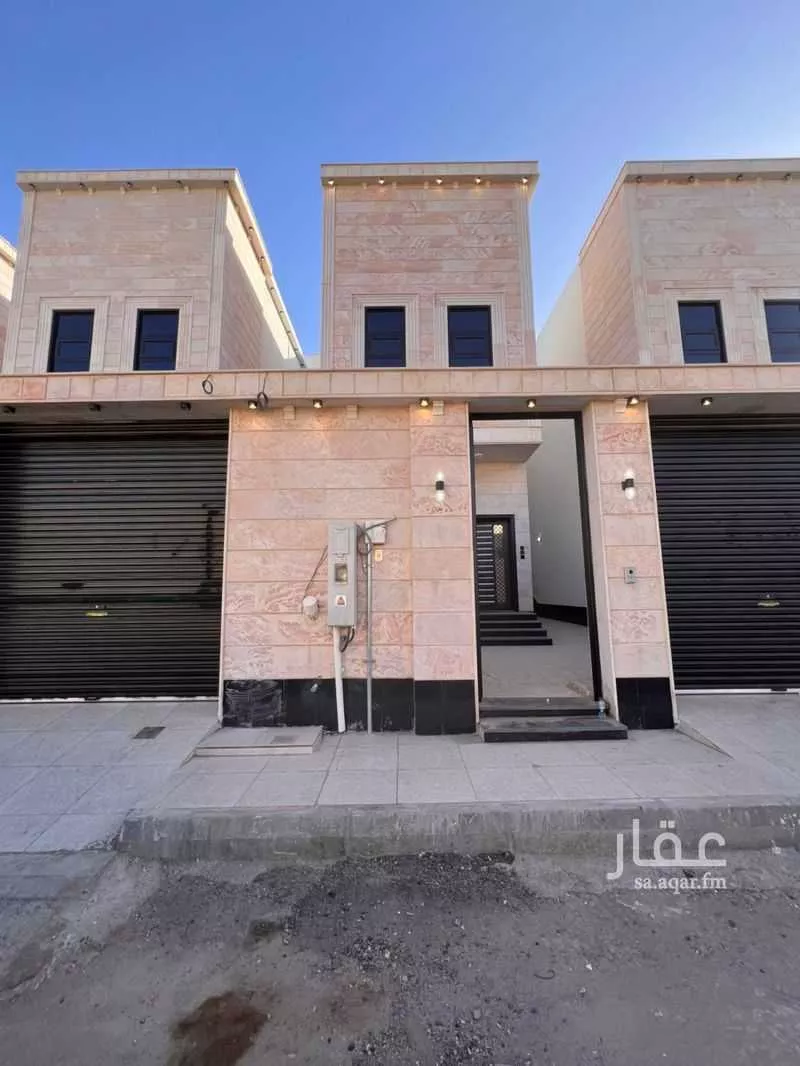 فيلا للبيع في شارع عثمان بن سعيد بن احمر الانصاري, حي طيبة, مدينة المدينه المنوره, منطقة المدينة المنورة 1 صورة