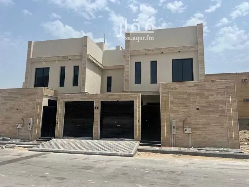 فيلا للبيع في شارع دار الندوة, حي الصواري, مدينة الخبر, المنطقة الشرقية 1 صورة