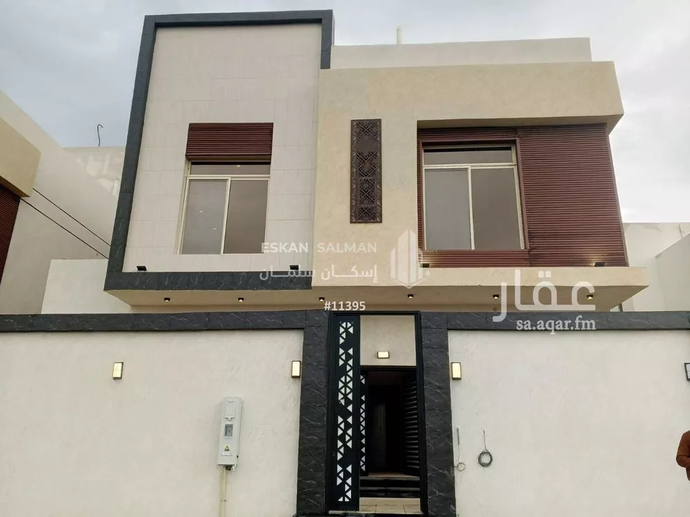فيلا للبيع في شارع زين الدين ابو الفتح, حي نبلاء, مدينة المدينه المنوره, منطقة المدينة المنورة 1 صورة