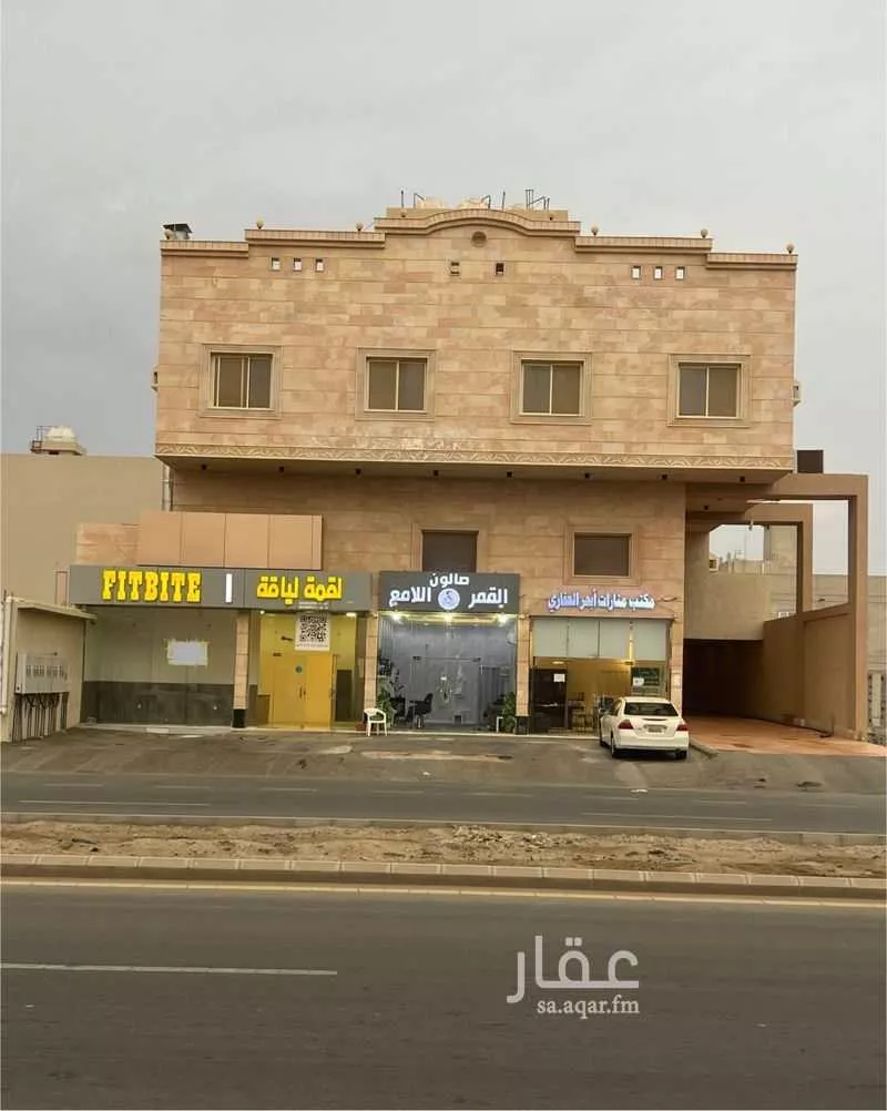 محل للإيجار في شارع المعتمد بن عباد, حي المنارات, مدينة جدة, منطقة مكة المكرمة 1 صورة