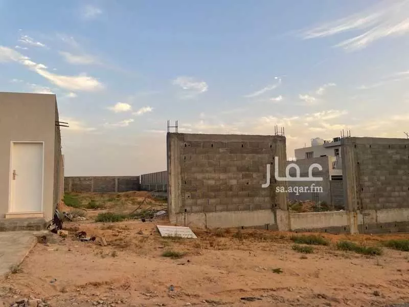 أرض للبيع في شارع البصر 746, حي البصر3, مدينة البصر, منطقة القصيم 1 صورة