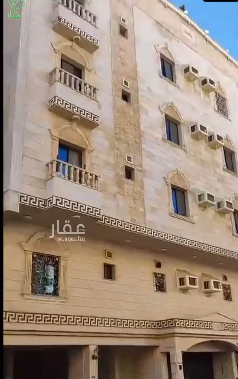 عمارة للبيع في شارع القائد, حي العزيزية, مدينة جدة, منطقة مكة المكرمة 1 صورة