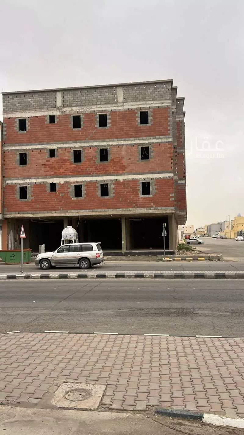 عمارة للبيع في شارع طريق الأمير سطام بن عبدالعزيز, حي النهضة, مدينة الخرج, منطقة الرياض 1 صورة
